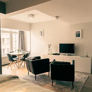 Appartement Ruime 2 Pers Bij Casino Oostende: Geniet Zee, Kunst, En Relax, Oostende